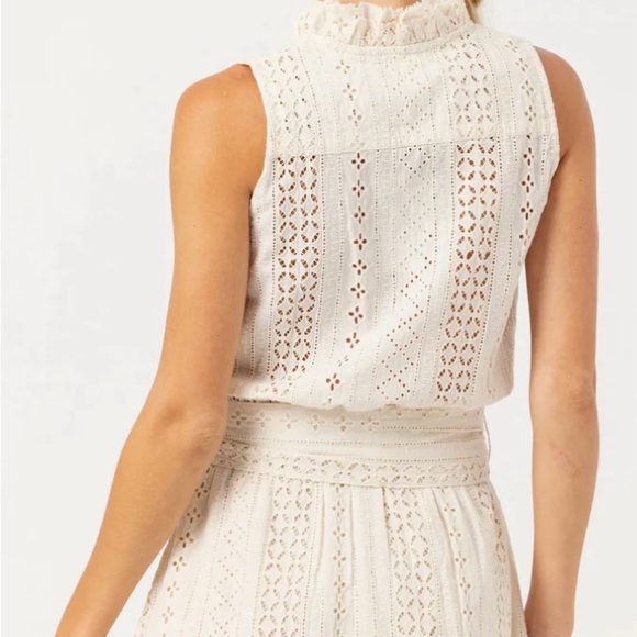Sundays Ivory Lace Sleeveless Top - Picture 2 of 10
